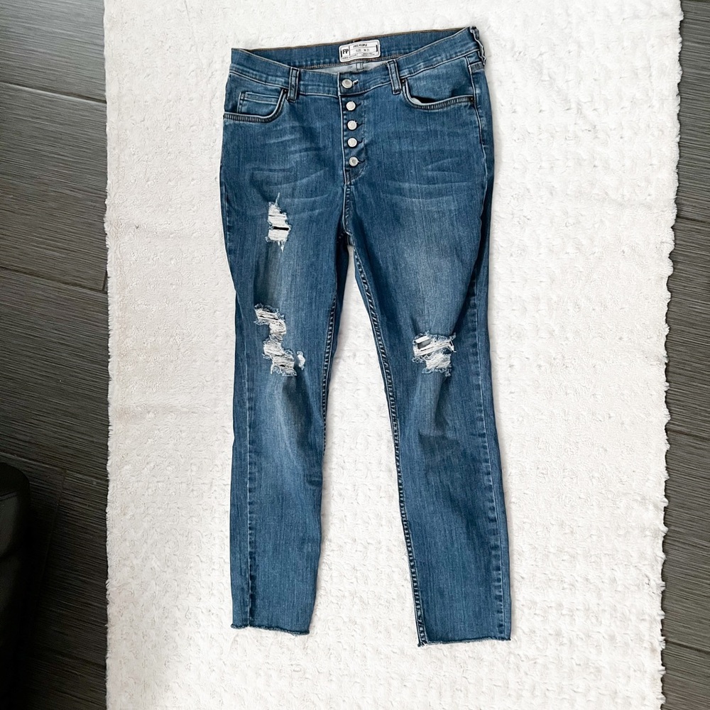 FREE PEOPLE Reagan Button Front Distressed Jeans - Picture 2 of 13